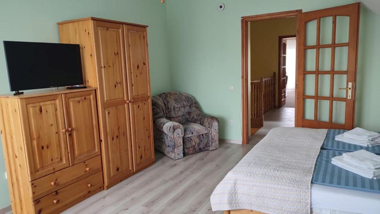 Abigel Thermal Apartman Buk Ngoại thất bức ảnh